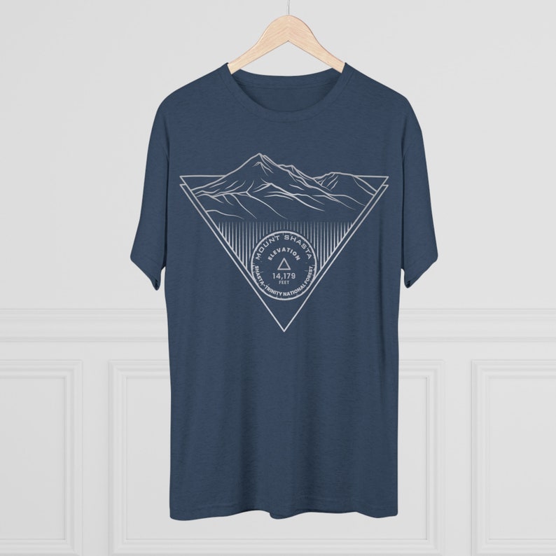 Mount Shasta Peak Minimalist Line Art CA 14er T Shirt
